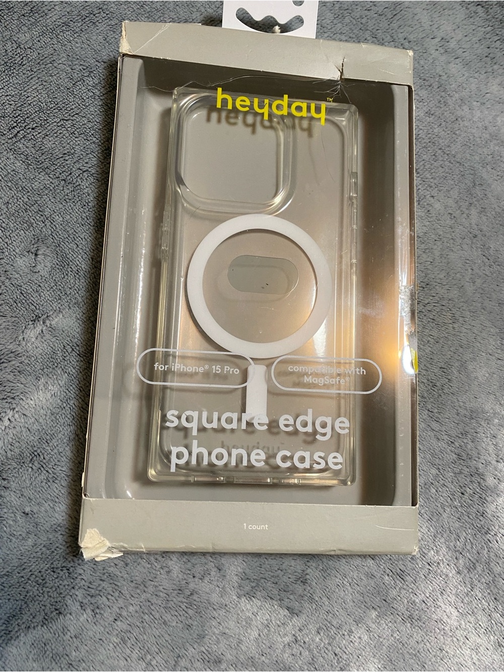 heyday Clear Square Edge iPhone 15 pro Case with White MagSafe Ring